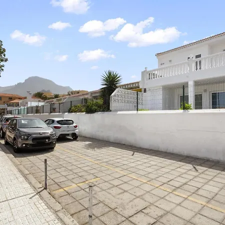 Golden Holidays, Heated Pool, Air Con, Internet, Parking Apartment Costa Adeje (Tenerife)